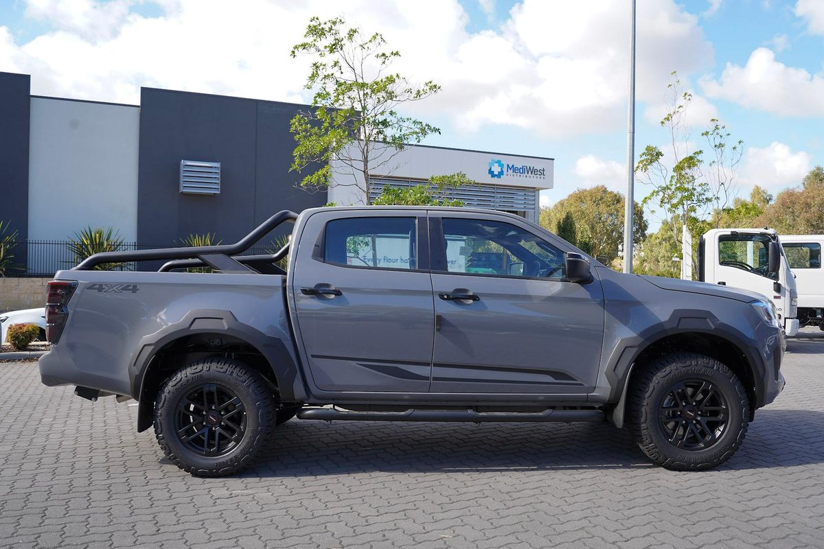 2025 Isuzu D-MAX BLADE MY25.5 4X4 Dual Range image 2