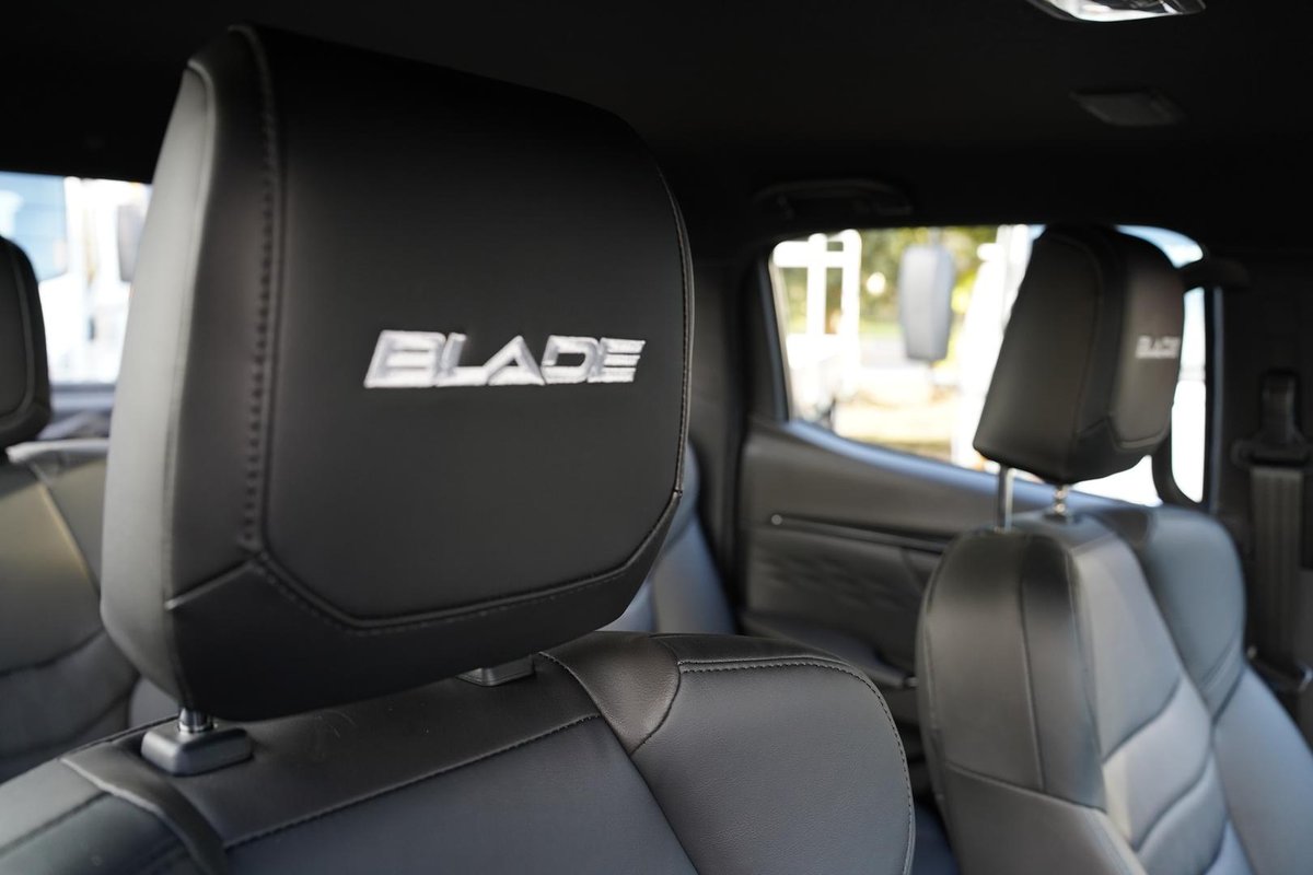 2025 Isuzu D-MAX BLADE MY25.5 4X4 Dual Range image 21