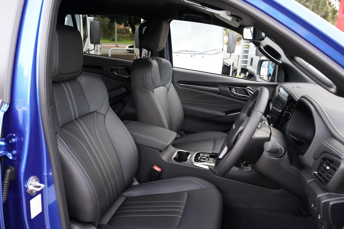 2025 Isuzu MU-X LS-T MY25.5 4X4 Dual Range image 9