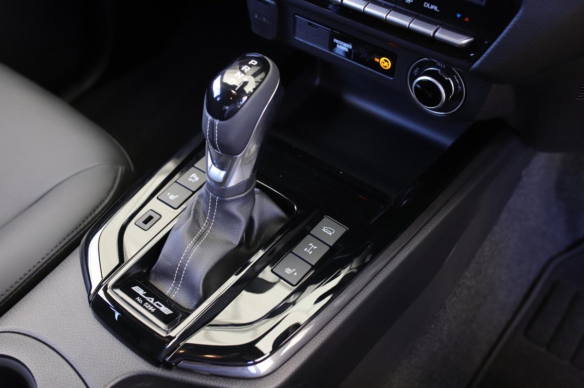 2025 Isuzu D-MAX BLADE MY25.5 4X4 Dual Range image 23
