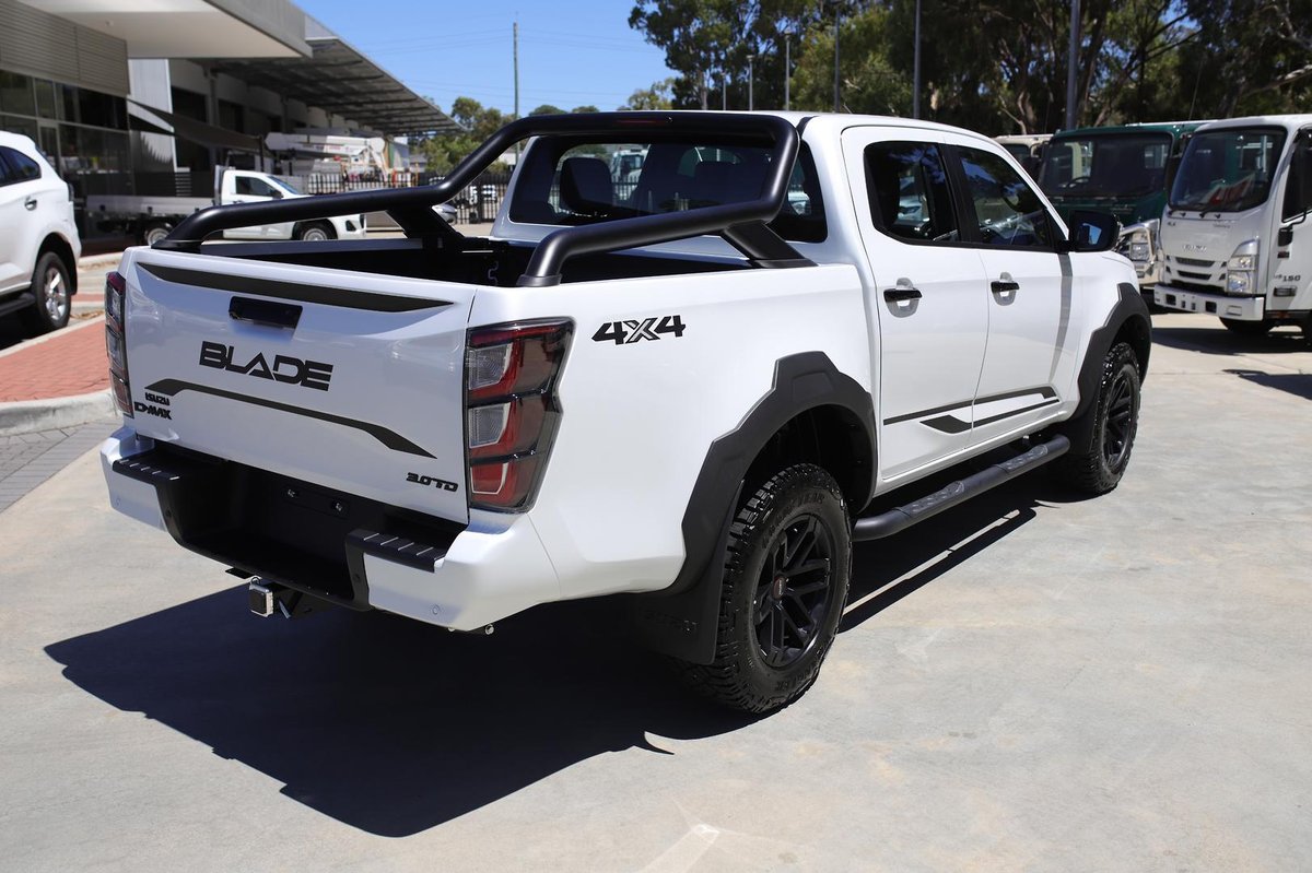 2025 Isuzu D-MAX BLADE MY25.5 4X4 Dual Range image 3