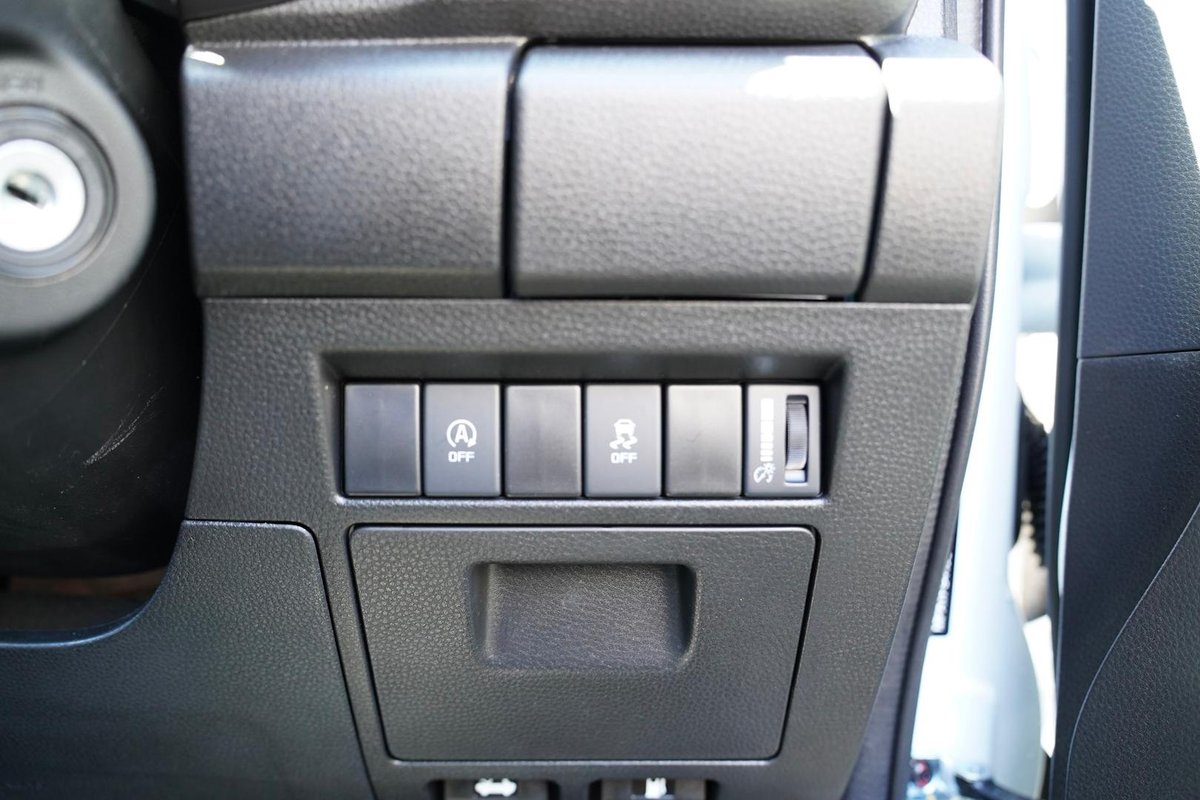 2025 Isuzu D-MAX X-RIDER MY25.5 4X4 Dual Range image 18