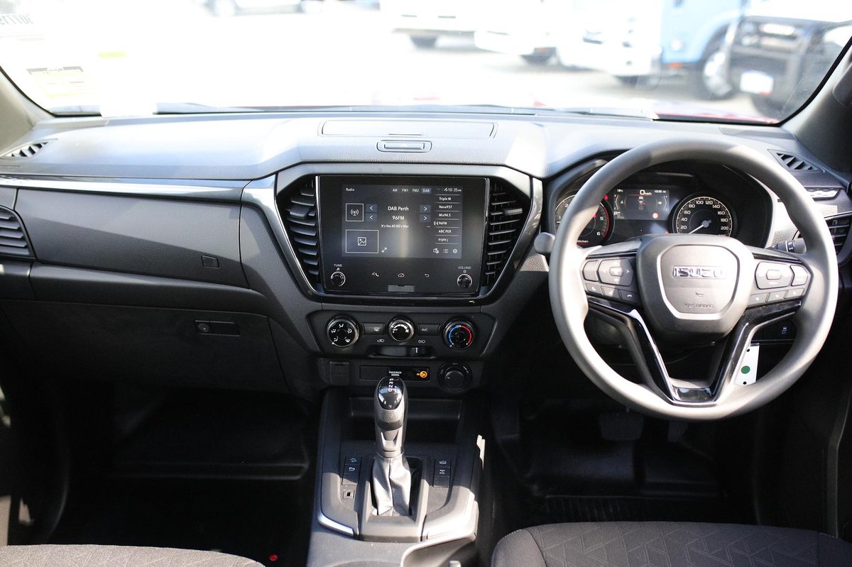 2025 Isuzu D-MAX X-RIDER MY25.5 4X4 Dual Range image 10