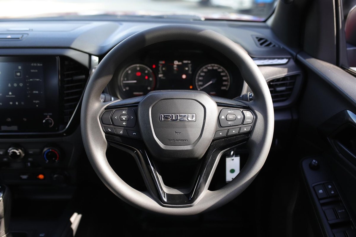 2025 Isuzu D-MAX X-RIDER MY25.5 4X4 Dual Range image 11