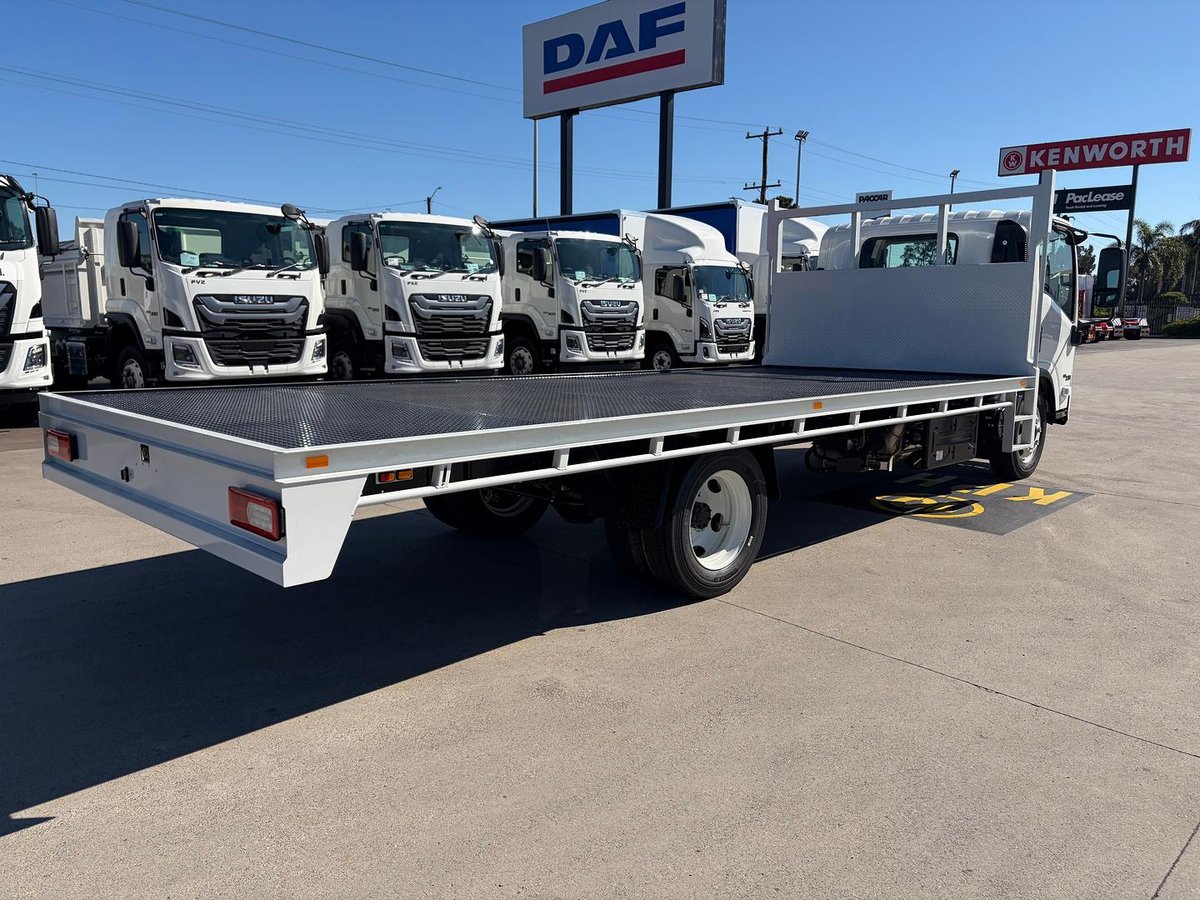 2026 Isuzu N Series image 5