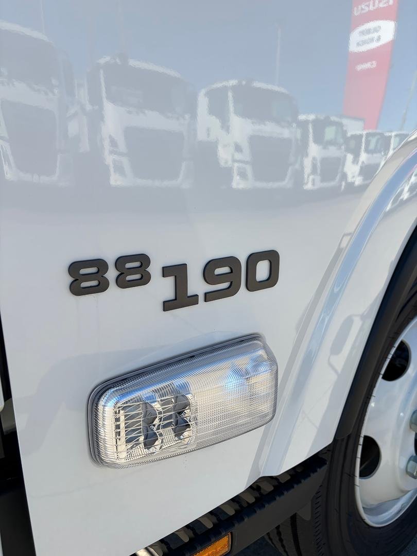 2026 Isuzu N Series image 7