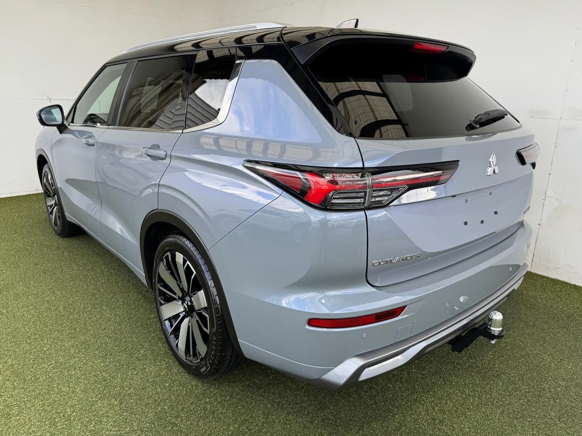 2025 Mitsubishi Outlander Exceed Tourer ZM MY25 AWD image 20