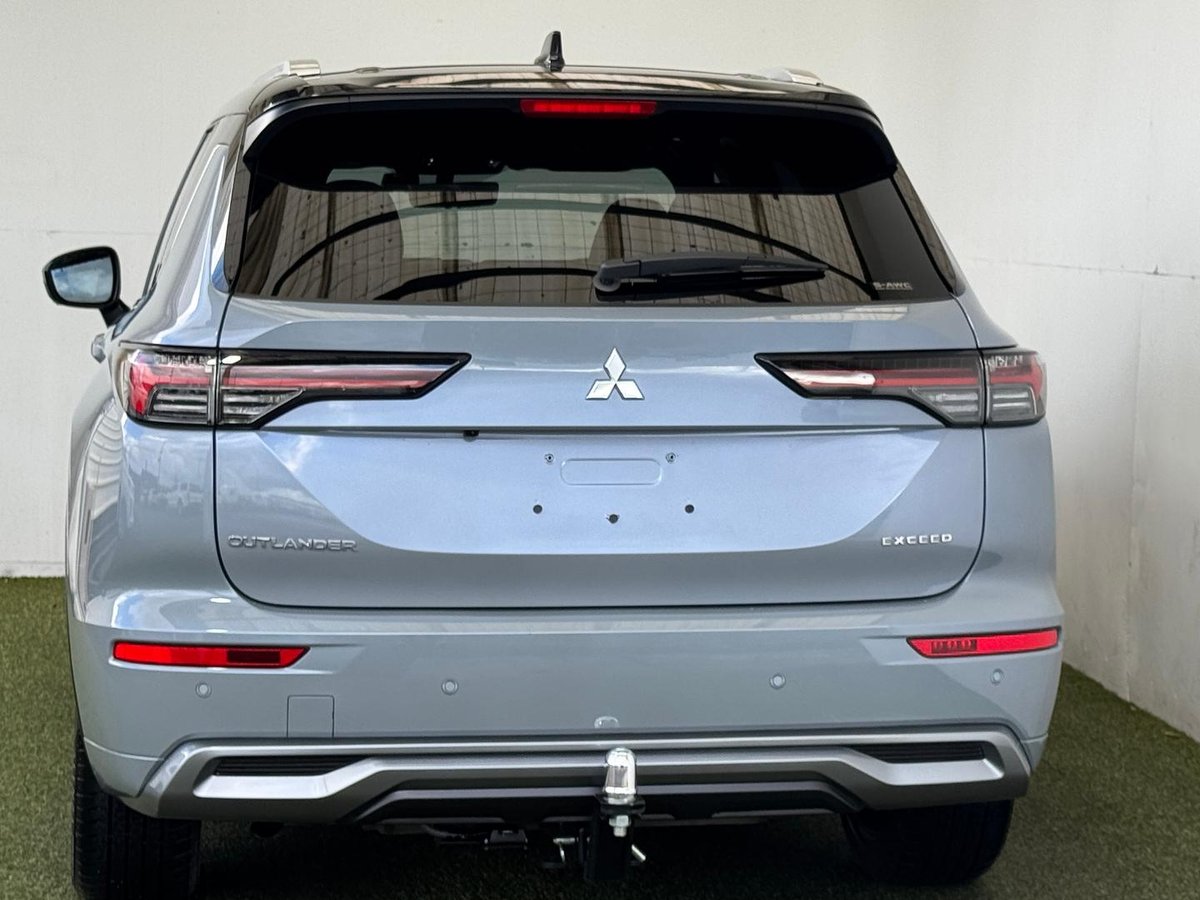 2025 Mitsubishi Outlander Exceed Tourer ZM MY25 AWD image 21