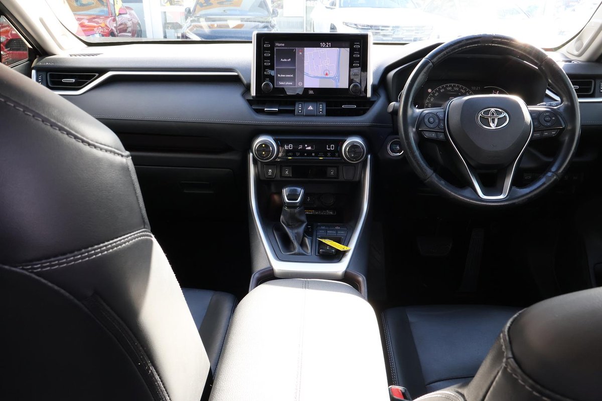 2019 Toyota RAV4 Cruiser MXAA52R image 9