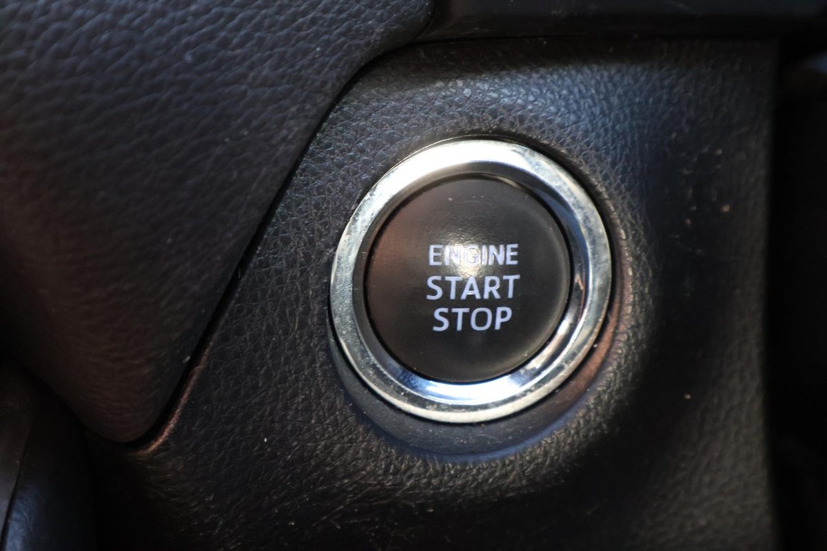 2019 Toyota RAV4 Cruiser MXAA52R image 17