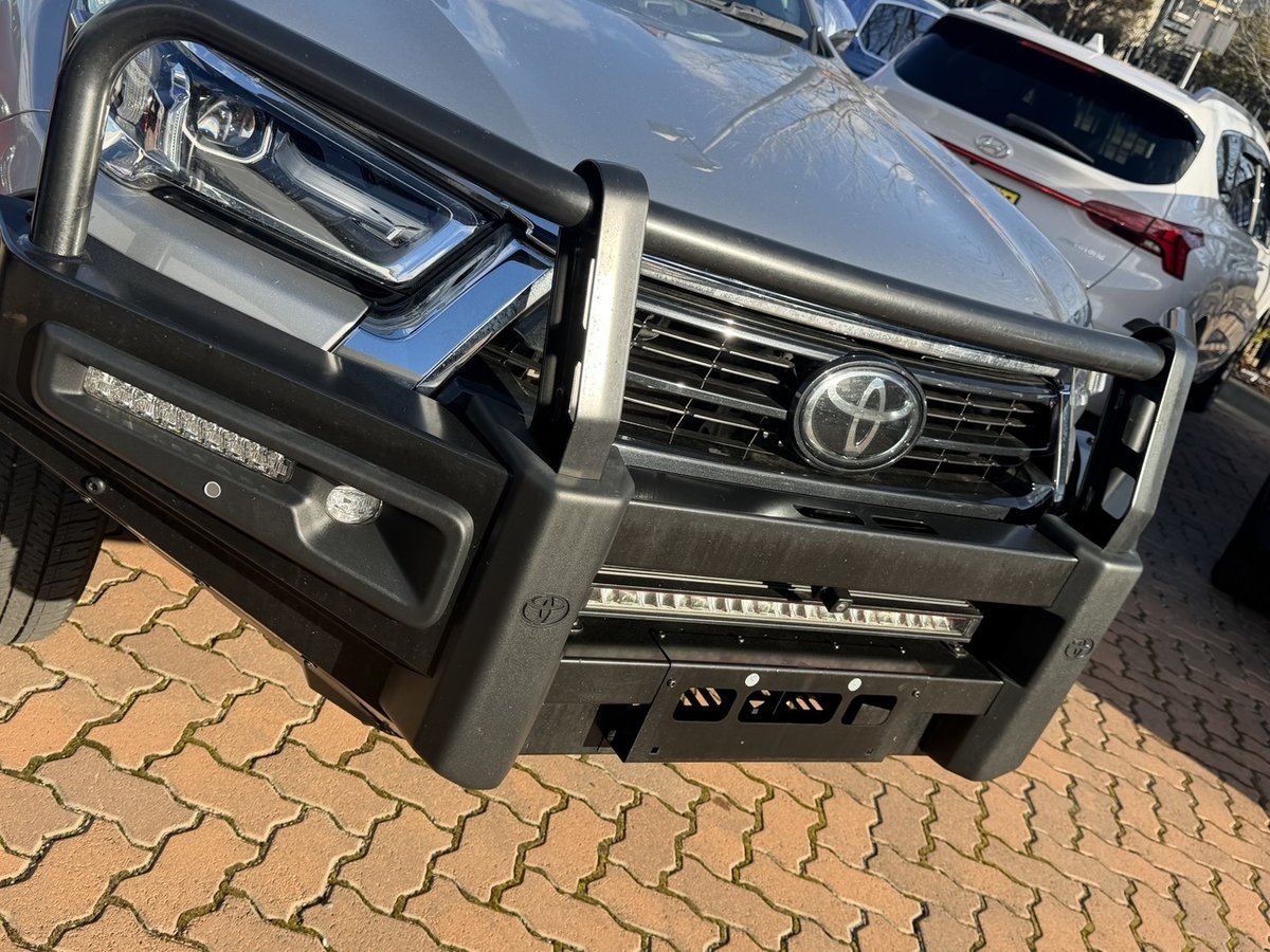 2022 Toyota Hilux SR5 GUN126R 4X4 Dual Range image 12
