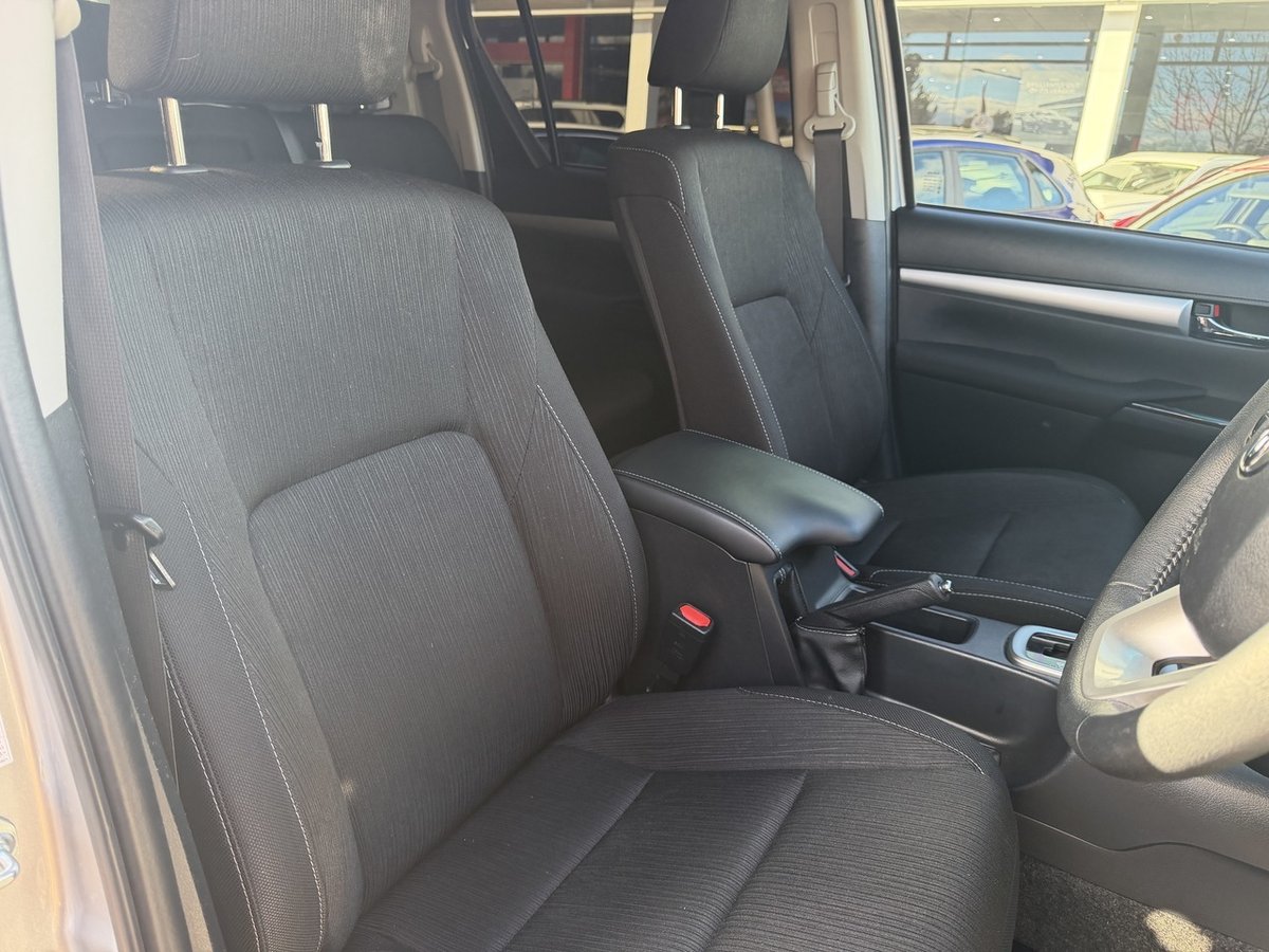 2022 Toyota Hilux SR5 GUN126R 4X4 Dual Range image 26