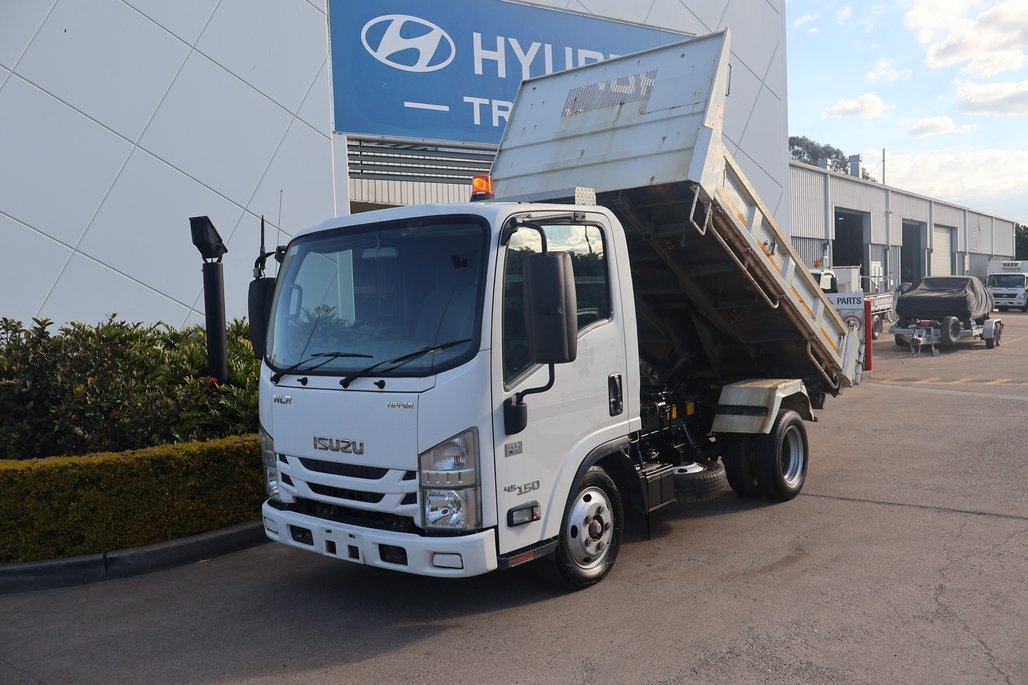 2017 ISUZU NLR 45-150 image 14