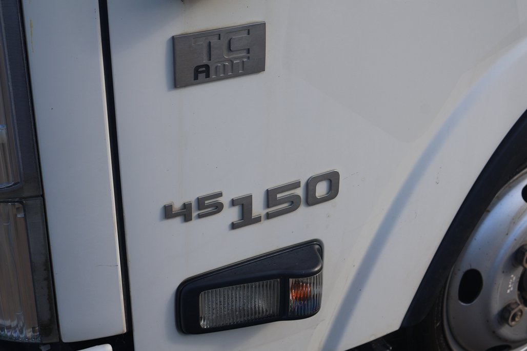 2017 ISUZU NLR 45-150 image 16