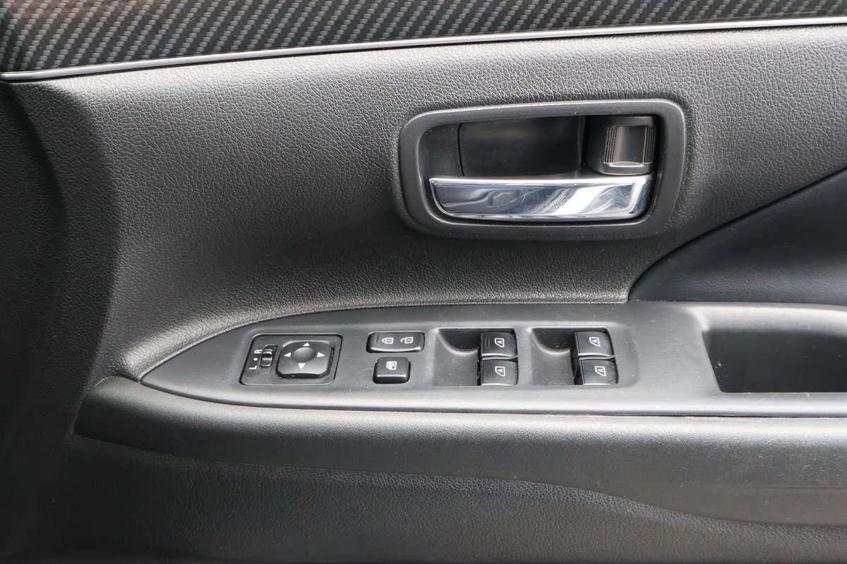 2020 Mitsubishi Outlander Black Edition ZL MY20 image 20