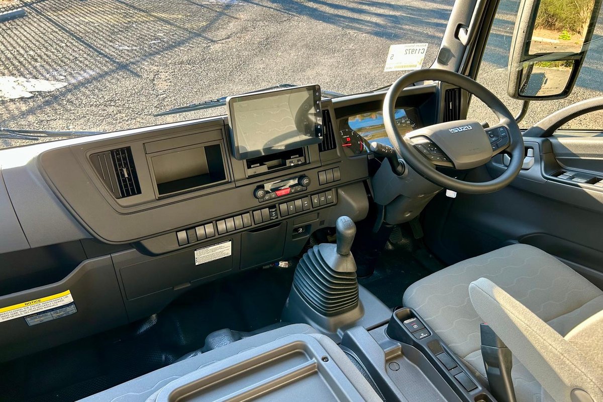 2026 Isuzu N Series NPS 75-175 MT C34 image 17