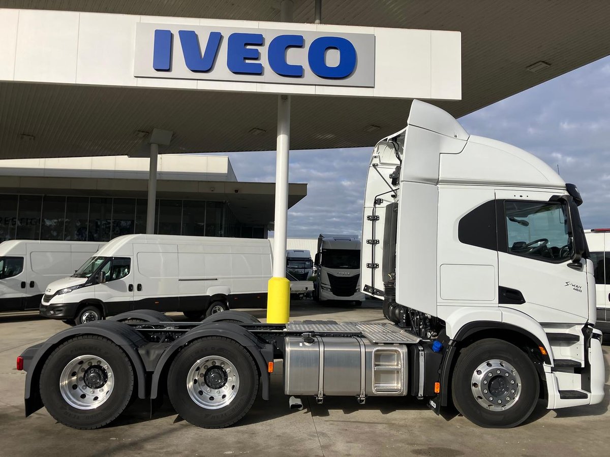 2024 Iveco S-Way AT600 image 6