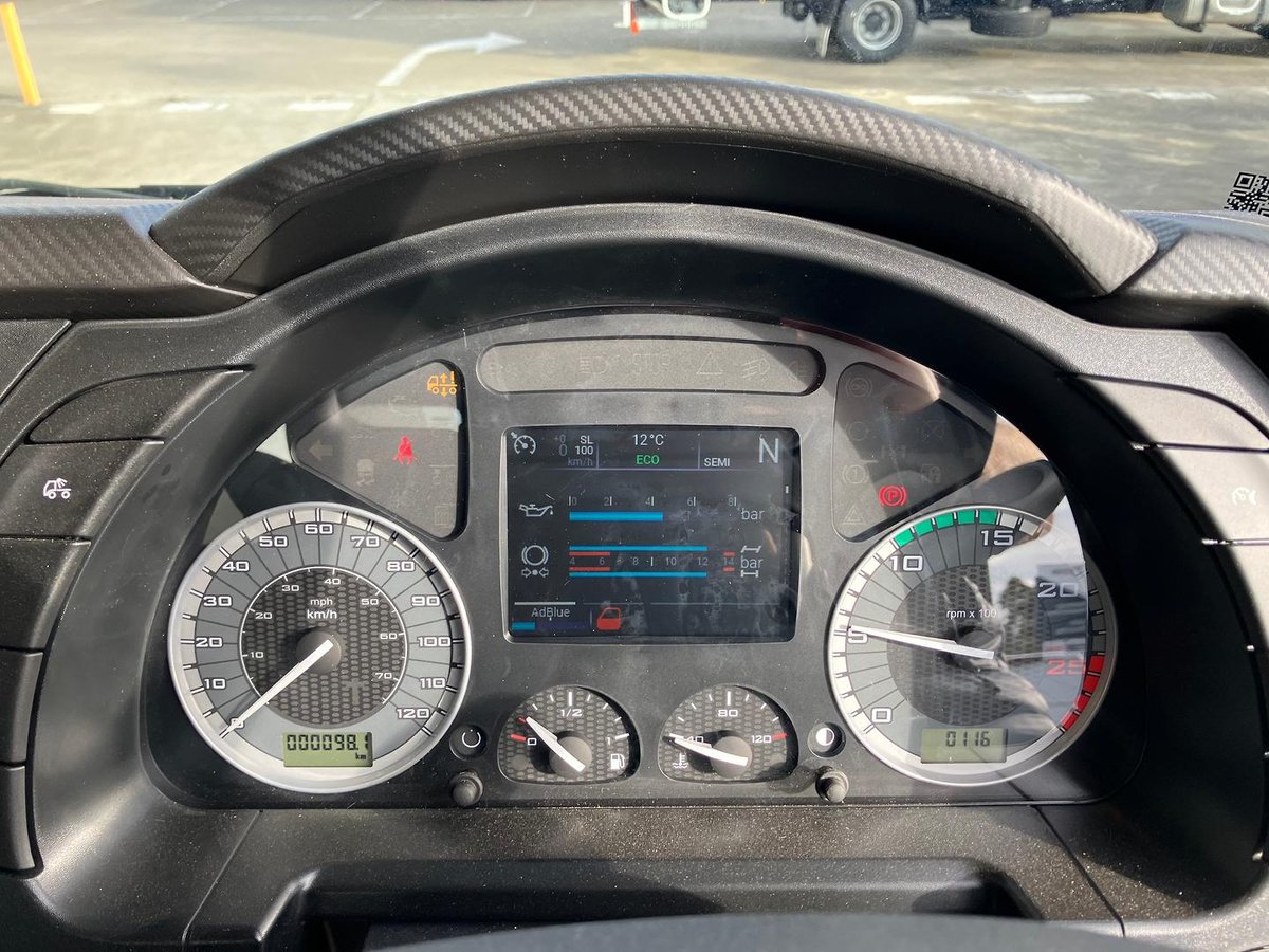 2024 Iveco S-Way AT600 image 16