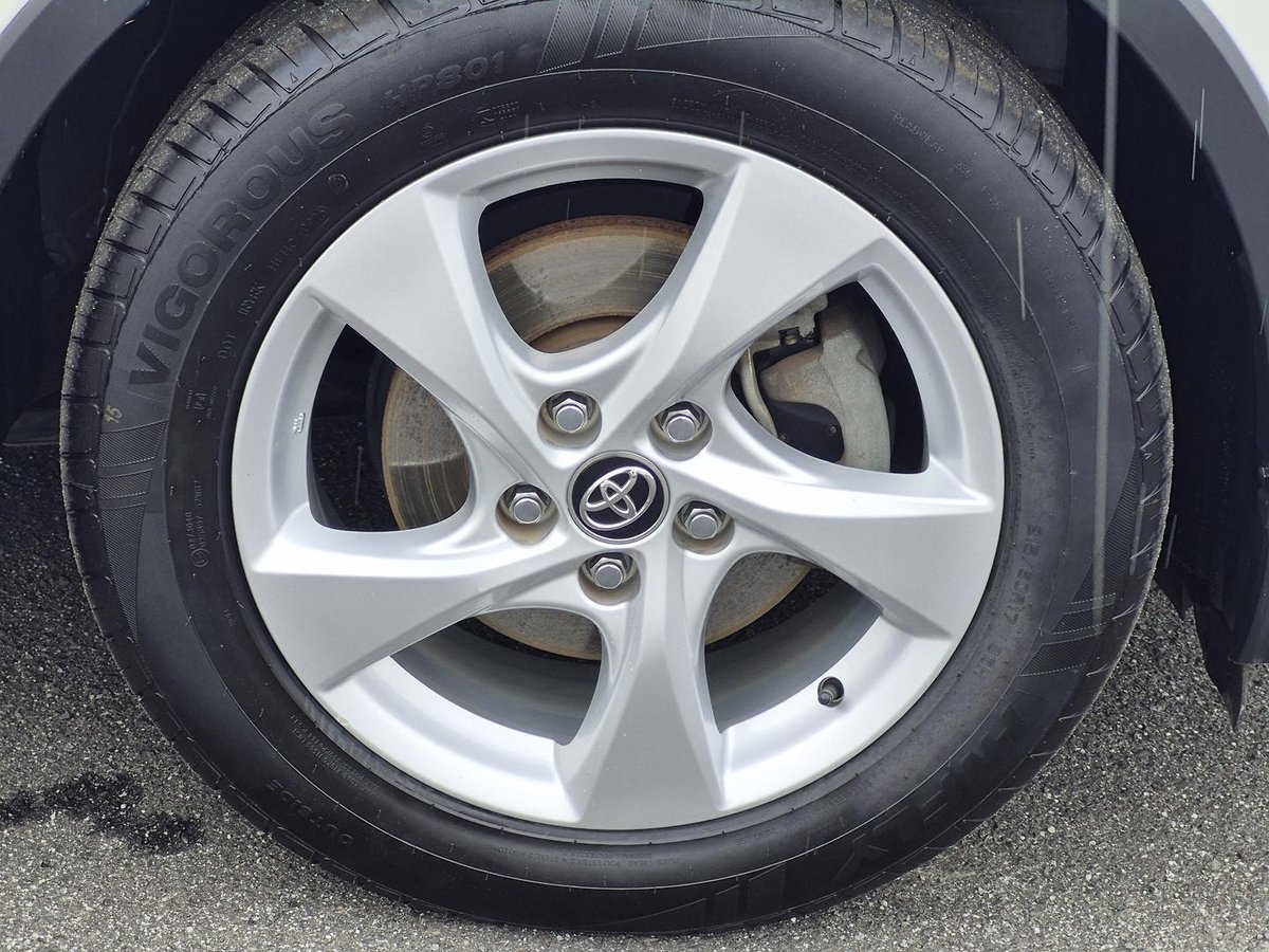 2018 Toyota C-HR NGX50R AWD image 21