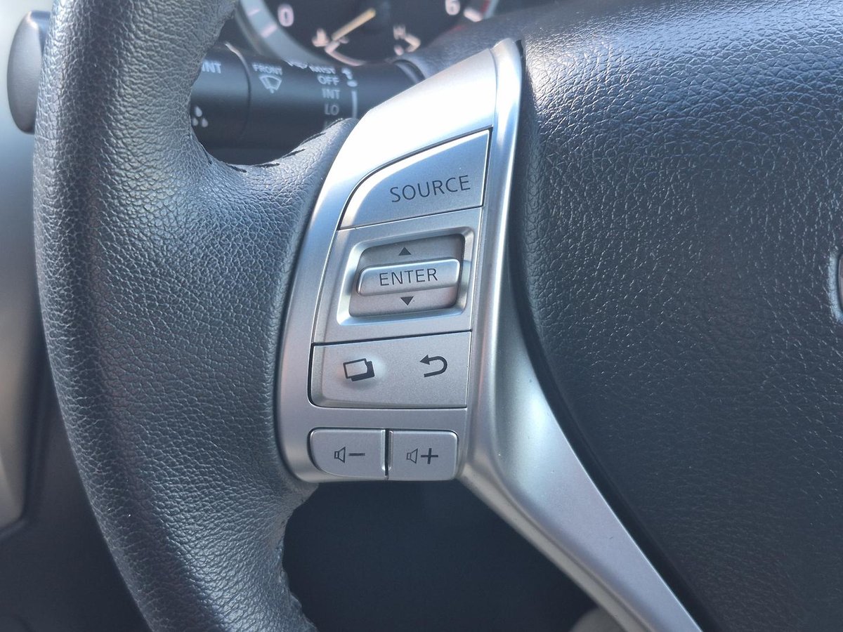 2016 Nissan Navara ST D23 4X4 Dual Range image 14
