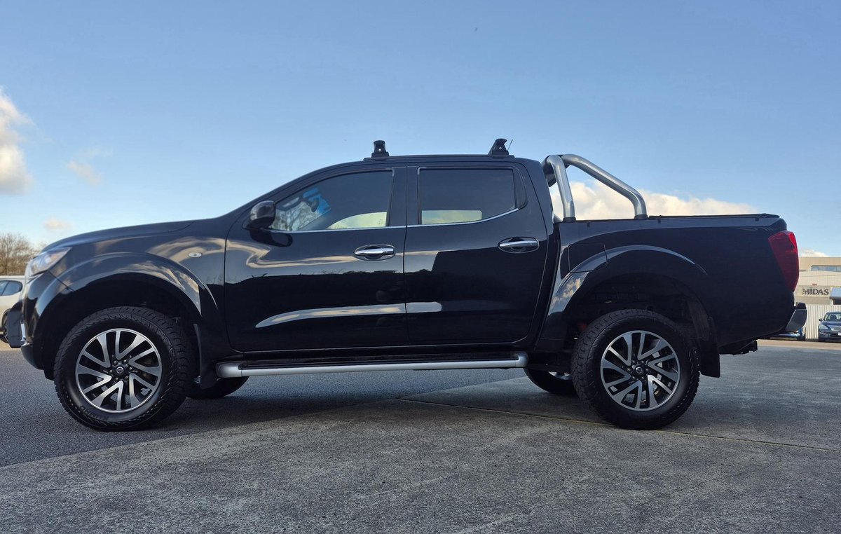 2016 Nissan Navara ST D23 4X4 Dual Range image 29