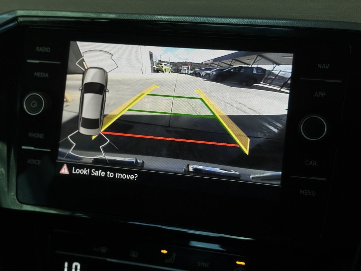 2022 Volkswagen Passat 140TSI Business B8 MY22.5 image 12