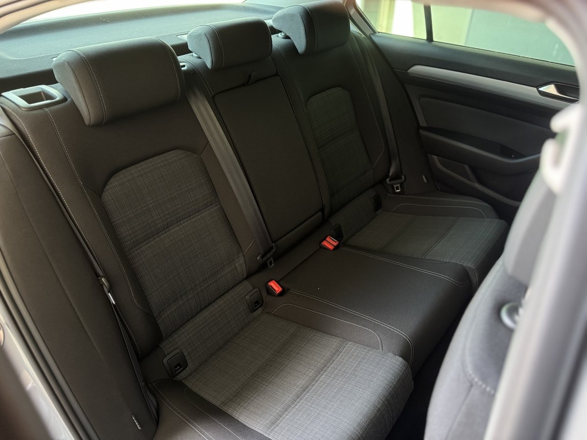 2022 Volkswagen Passat 140TSI Business B8 MY22.5 image 9