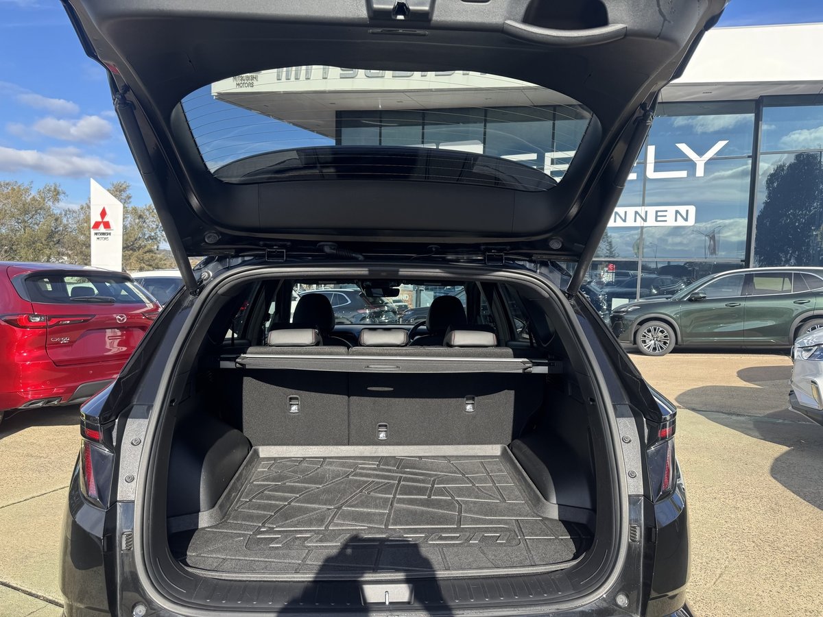 2021 Hyundai Tucson Highlander NX4.V1 MY22 AWD image 12