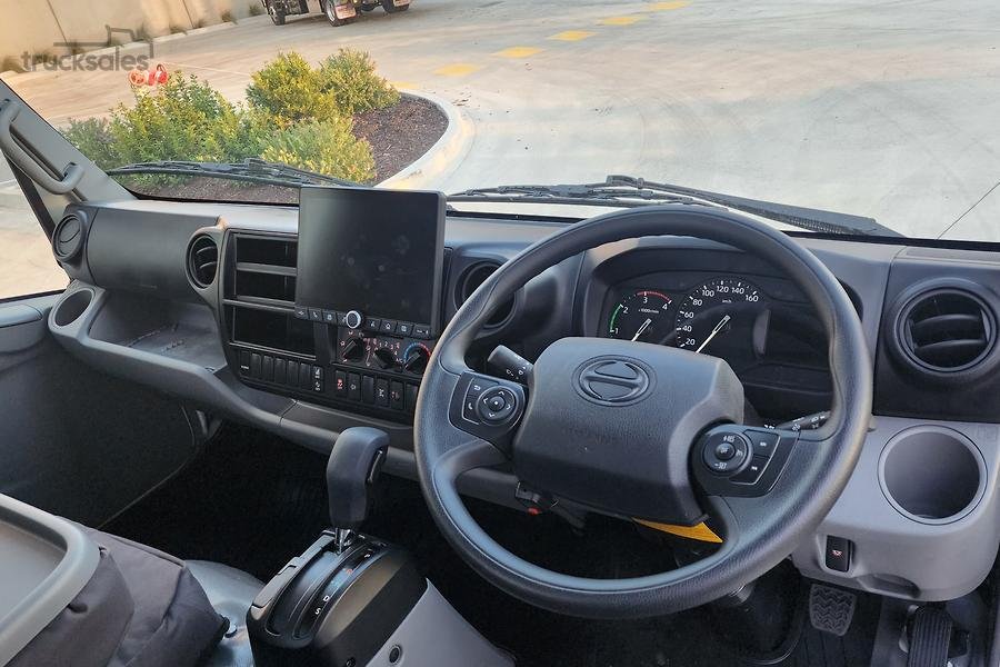 2025 Hino 300 Series 921 image 6