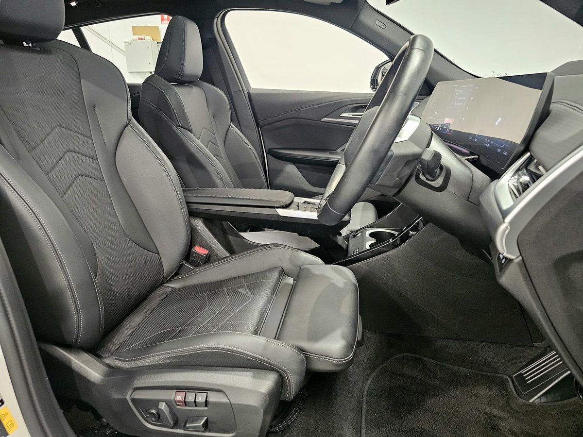 2024 BMW iX2 eDrive20 M Sport U10 image 11
