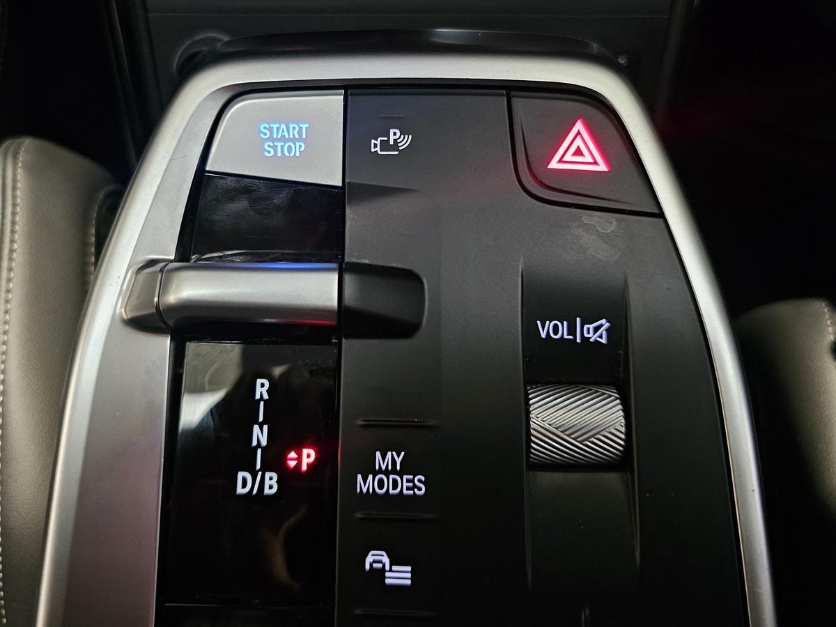 2024 BMW iX2 eDrive20 M Sport U10 image 26