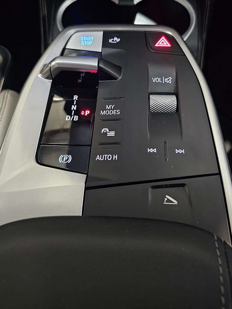 2024 BMW iX2 eDrive20 M Sport U10 image 27