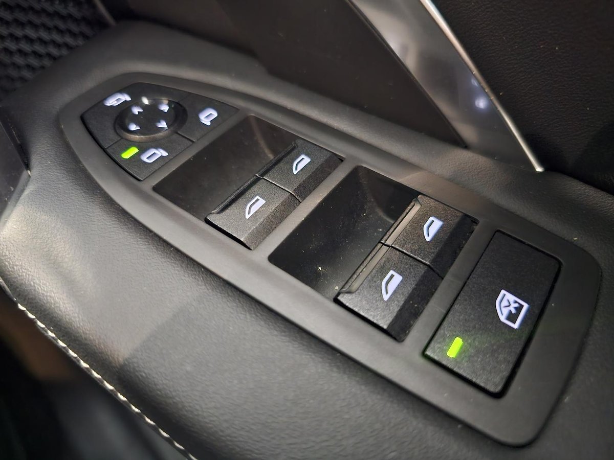 2024 BMW iX2 eDrive20 M Sport U10 image 29