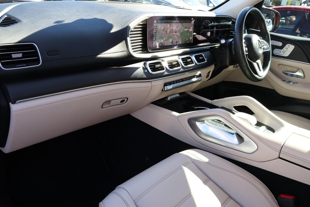 2019 Mercedes-Benz GLE-Class image 31