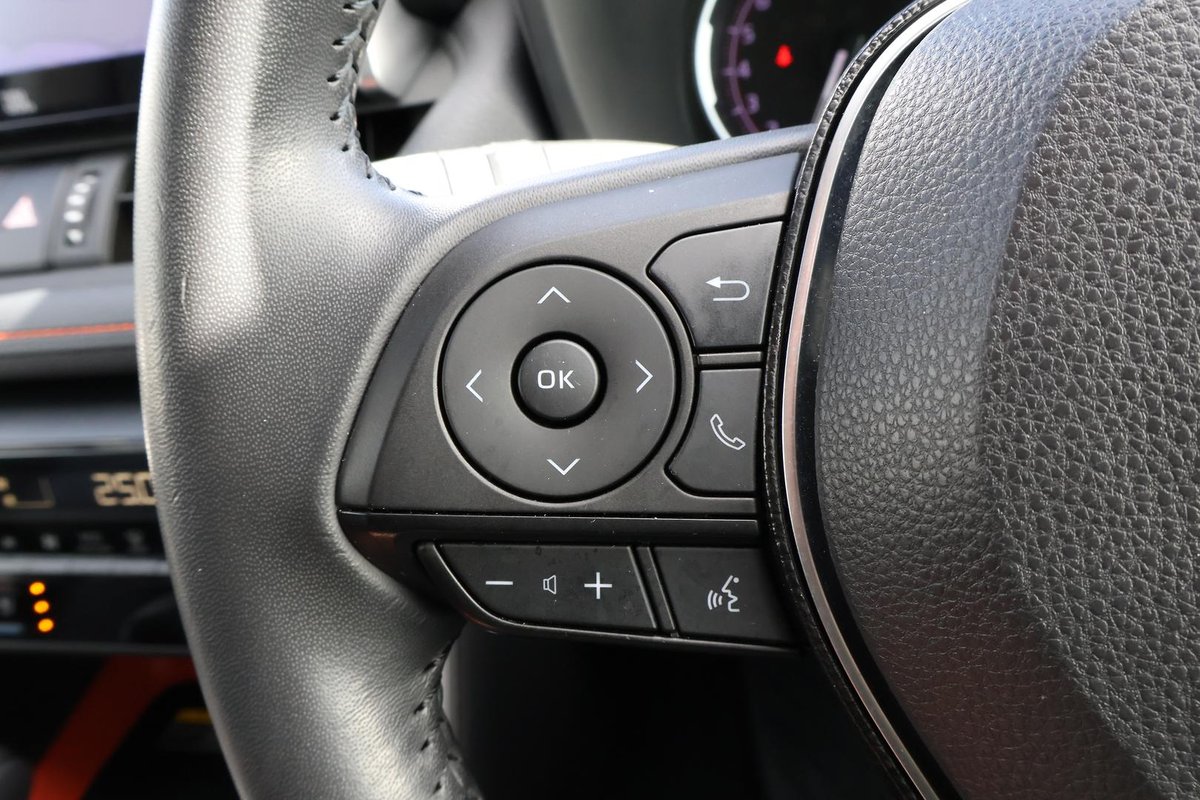 2020 Toyota RAV4 Edge AXAA54R AWD image 11