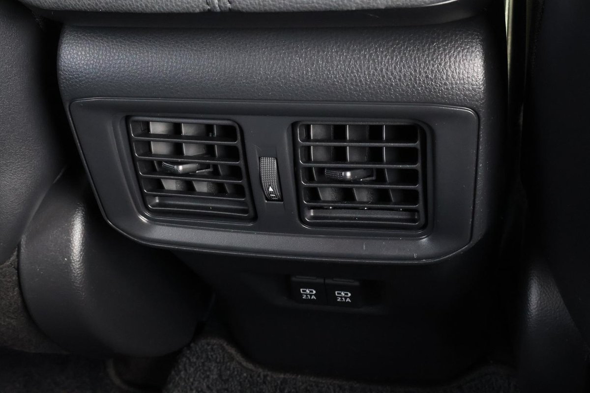 2020 Toyota RAV4 Edge AXAA54R AWD image 27