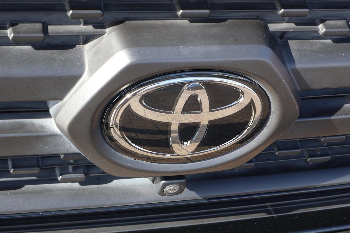2020 Toyota RAV4 Edge AXAA54R AWD image 36