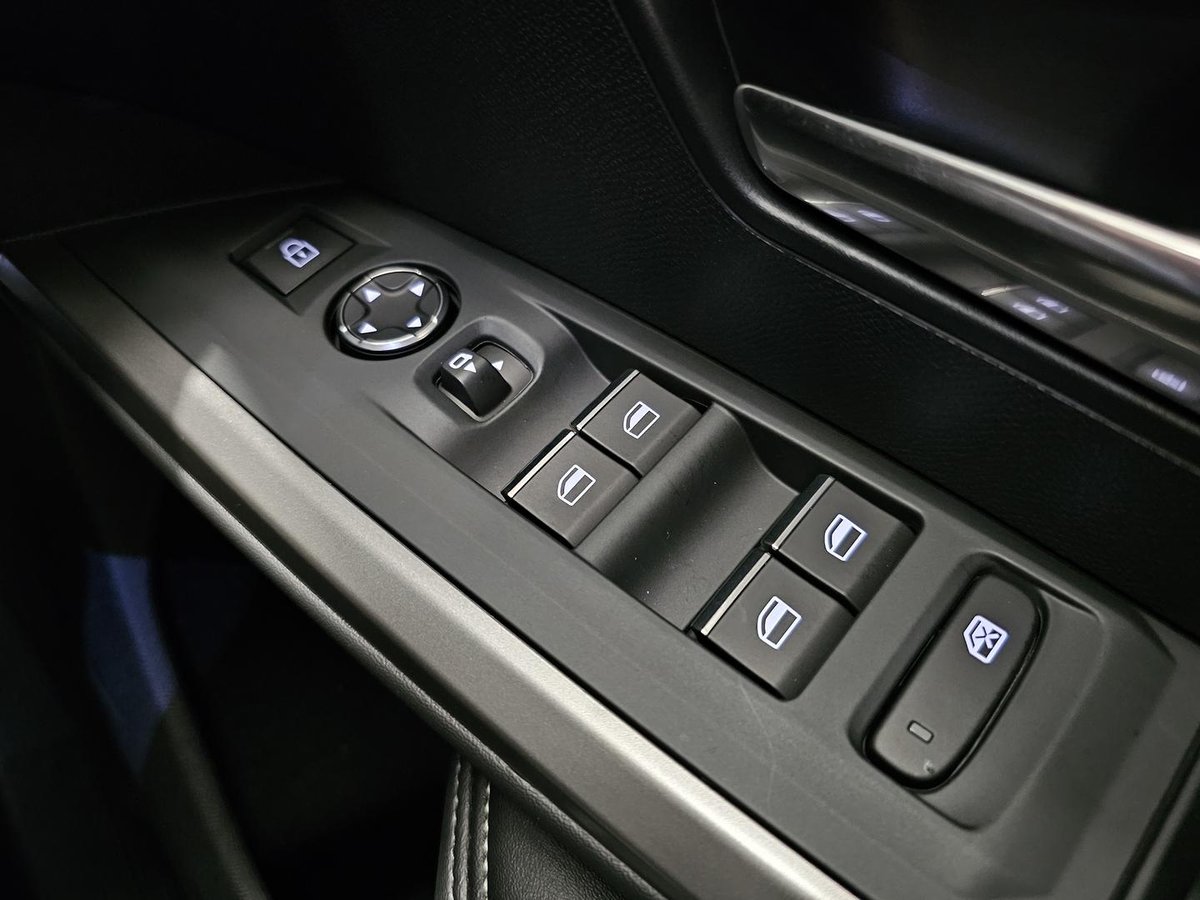 2025 Peugeot 5008 GT Premium Hybrid P74 MY25 image 24