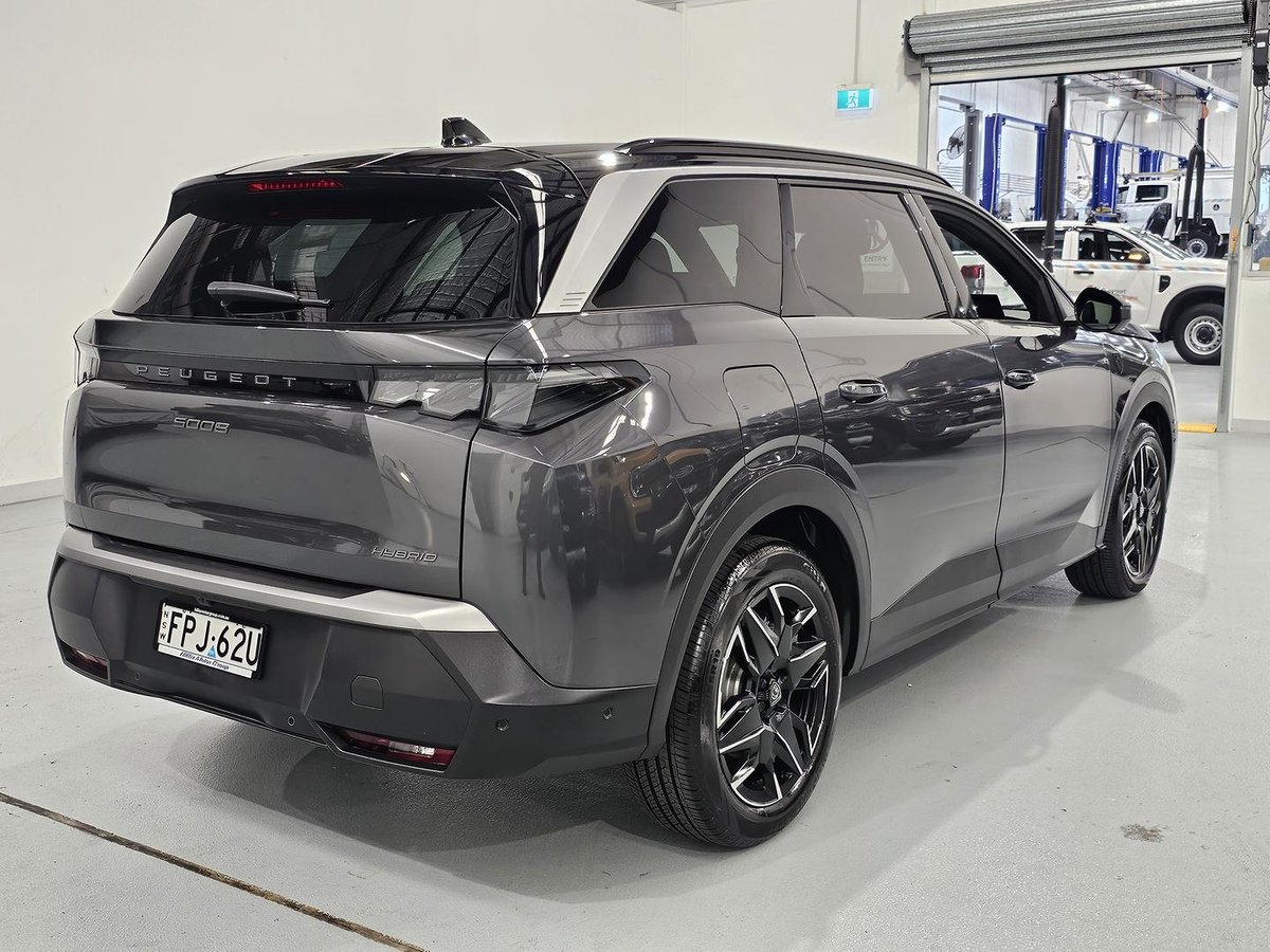 2025 Peugeot 5008 GT Premium Hybrid P74 MY25 image 7