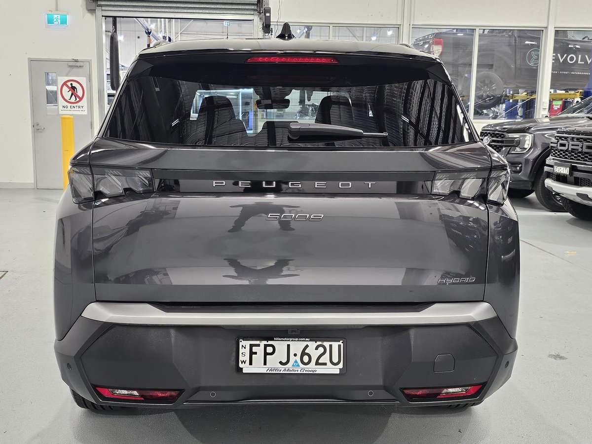 2025 Peugeot 5008 GT Premium Hybrid P74 MY25 image 8