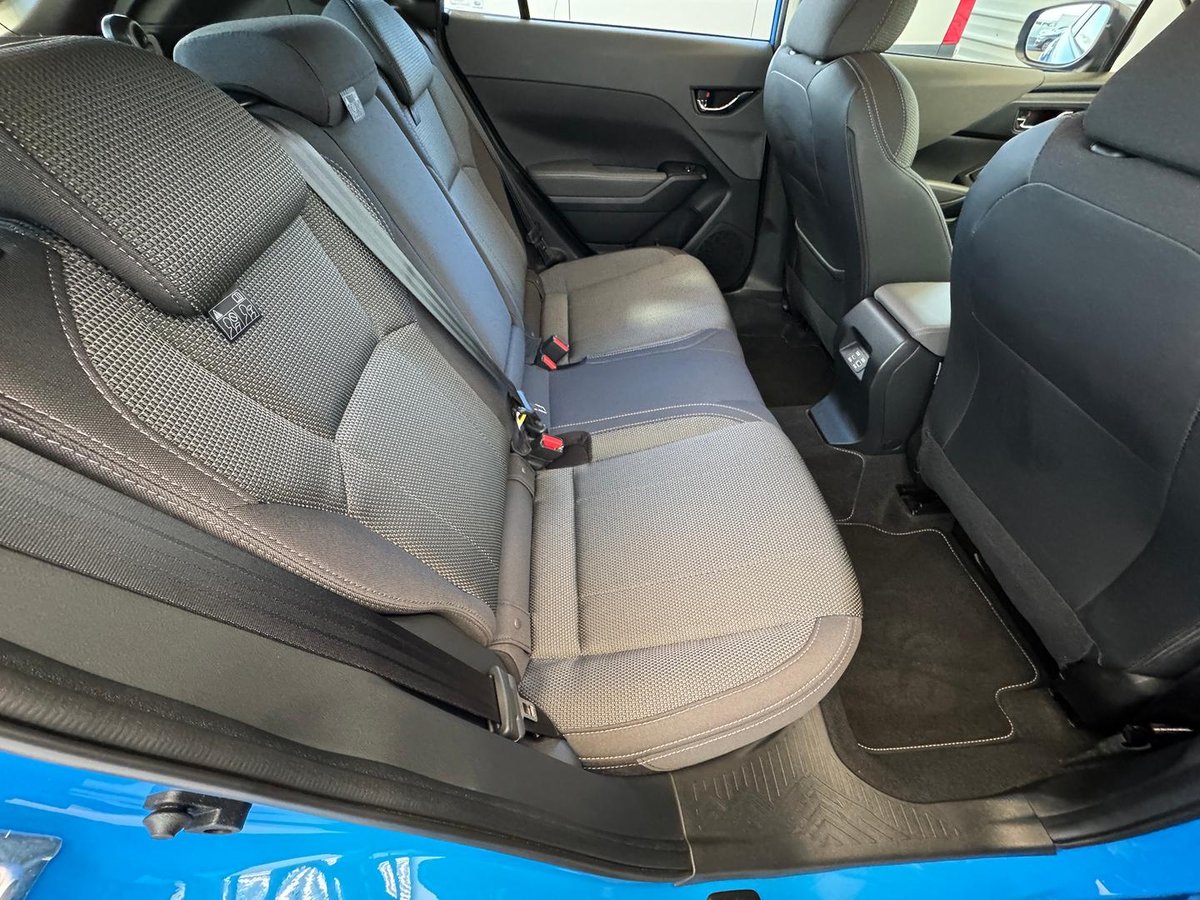 2025 Subaru Crosstrek 2.0R G6X MY24 AWD image 17
