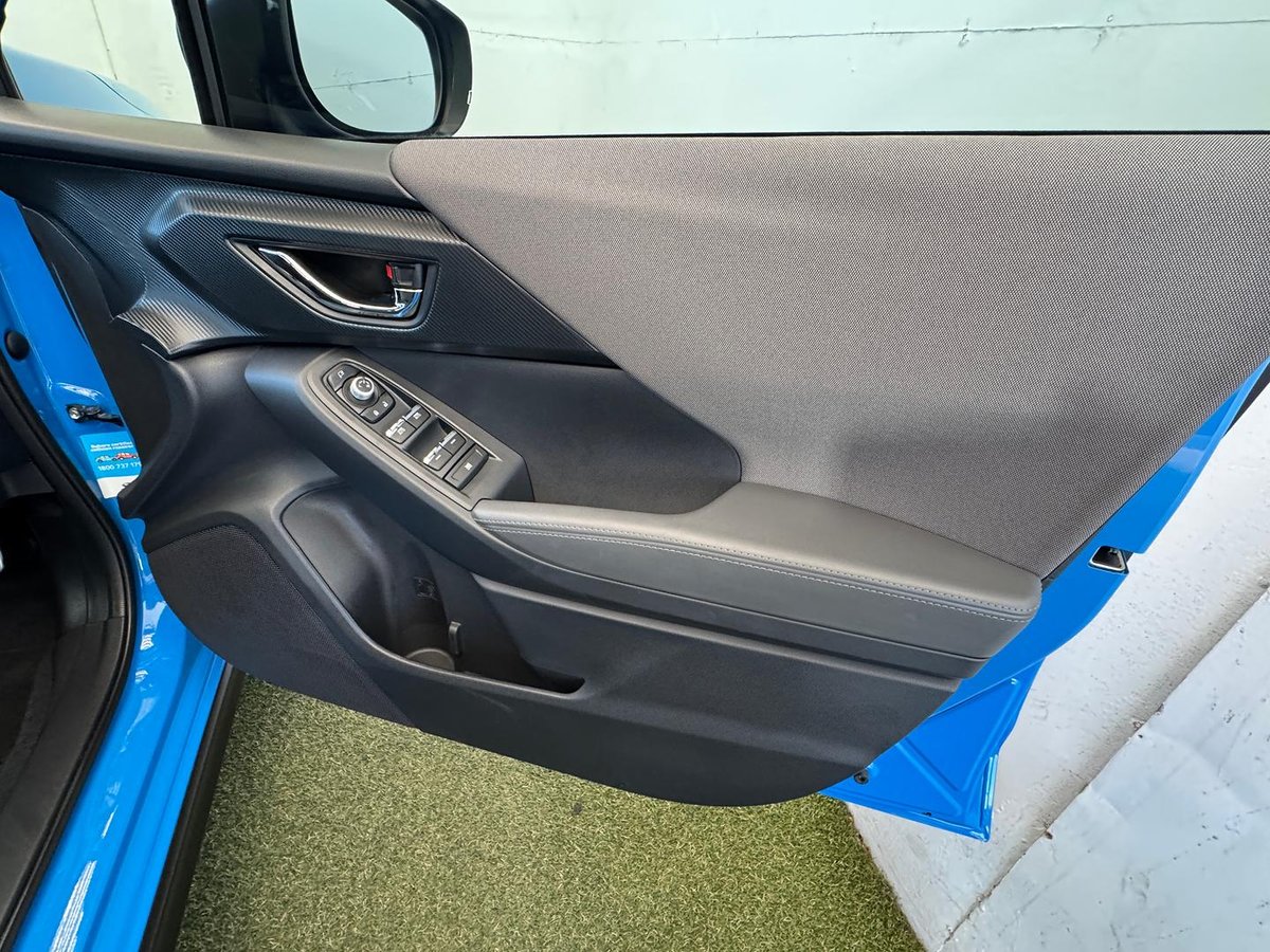 2025 Subaru Crosstrek 2.0R G6X MY24 AWD image 8
