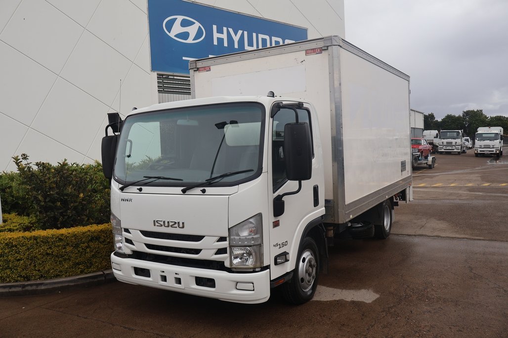 2019 ISUZU NNR 45-150 image 10