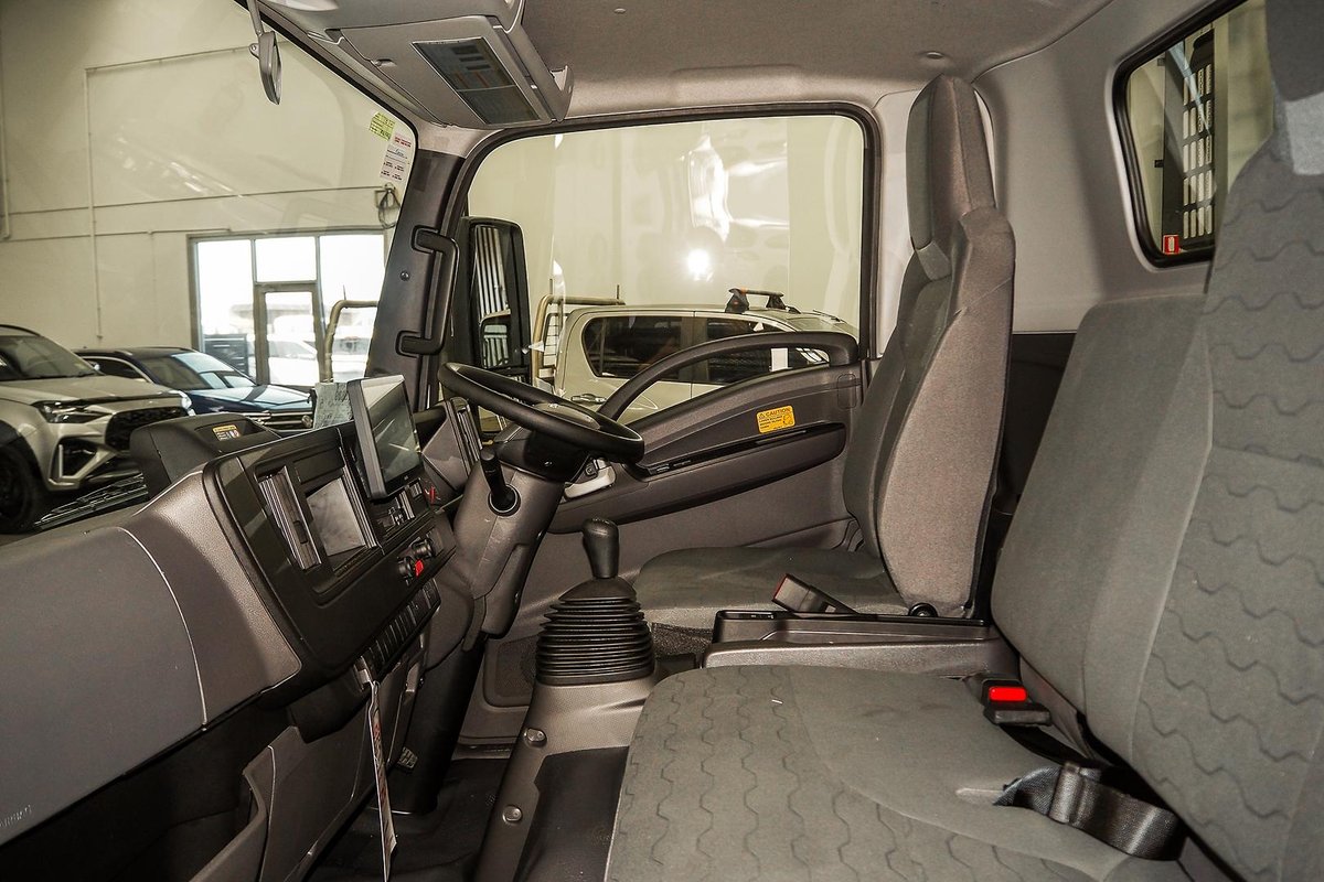 2025 Isuzu N Series NPR 45/65-175 MT D34 image 13