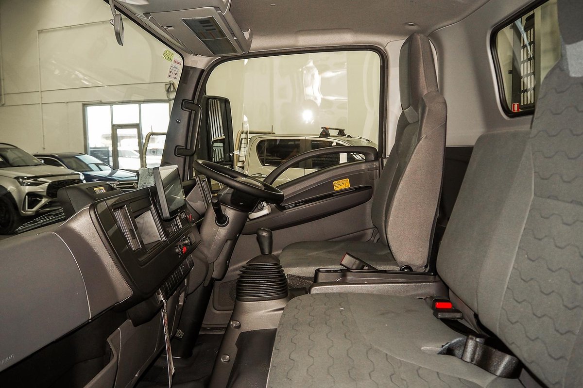 2025 Isuzu N Series NPR 45/65-175 MT D34 image 13