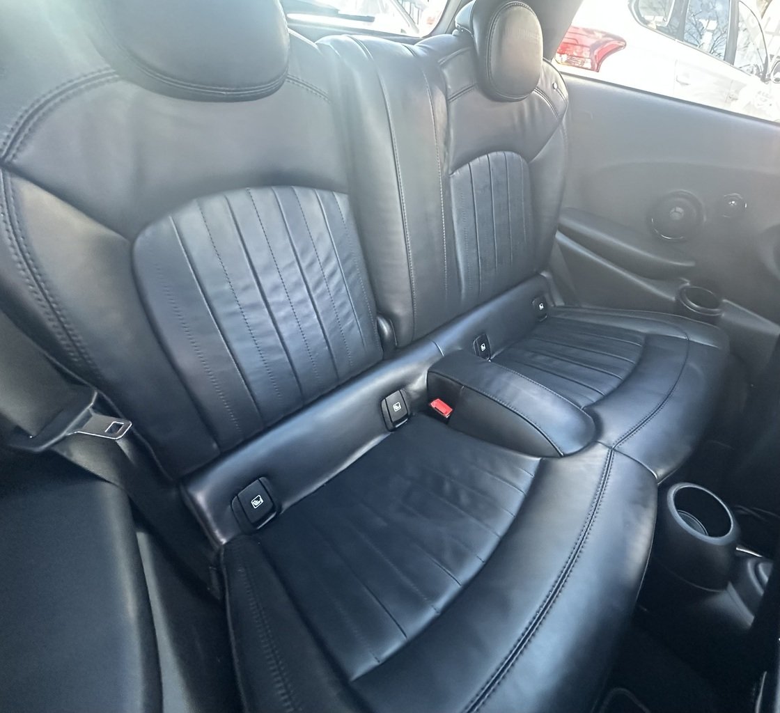 2021 MINI Hatch Cooper SE MINI Yours F56 LCI-2 image 21