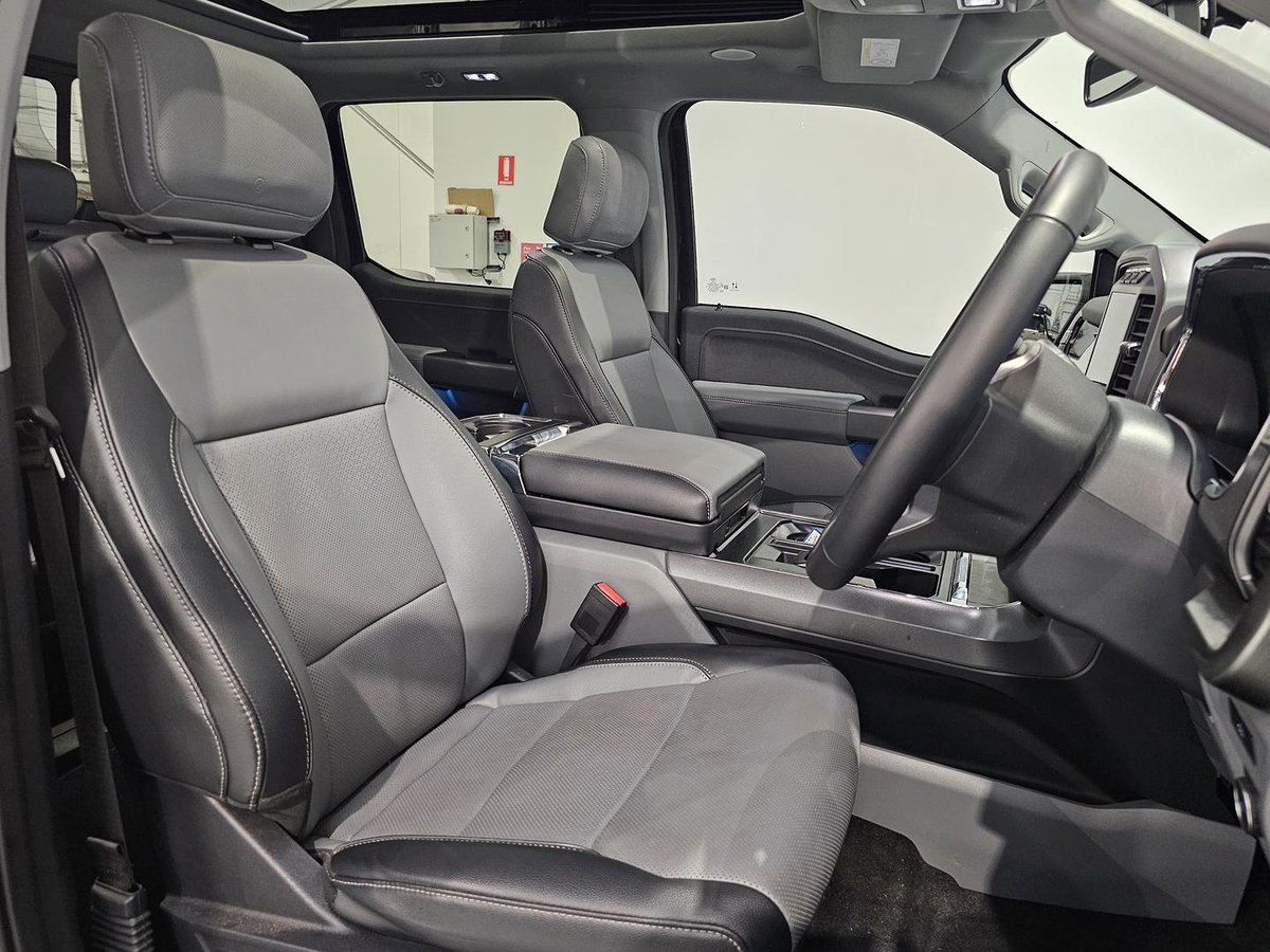 2023 Ford F-150 Lariat MY23 4X4 Dual Range image 11