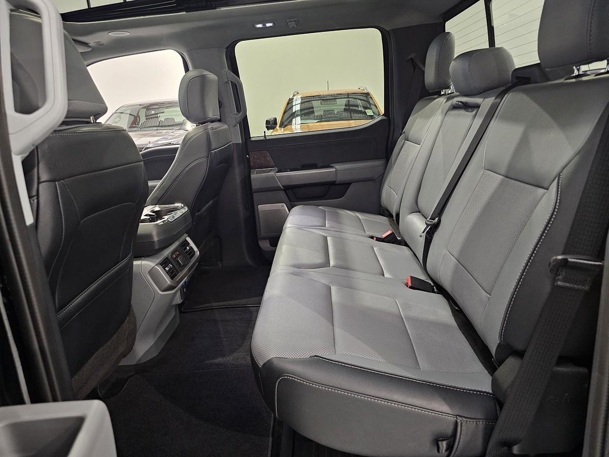 2023 Ford F-150 Lariat MY23 4X4 Dual Range image 32
