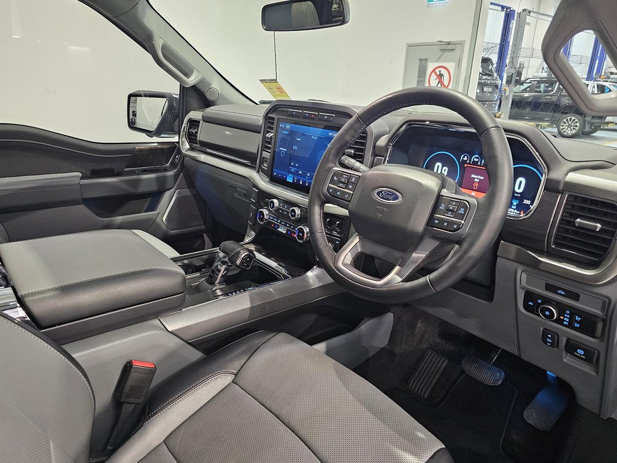 2023 Ford F-150 Lariat MY23 4X4 Dual Range image 10