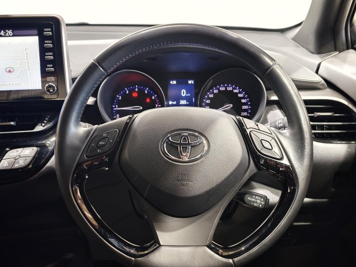 2021 Toyota C-HR GXL NGX10R image 8